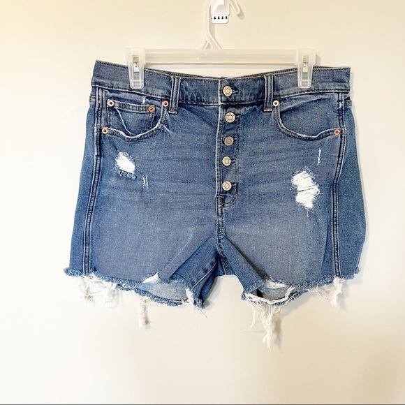 GAP 2020 high rise button fly distressed denim short 3.5” inseam - Picture 2 of 10